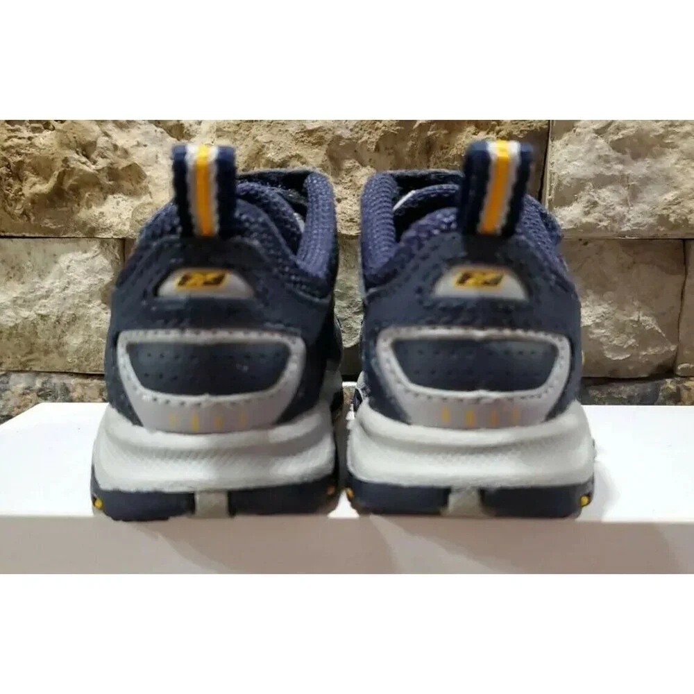 Reebok Toddlers Size 3 Blue and Gray